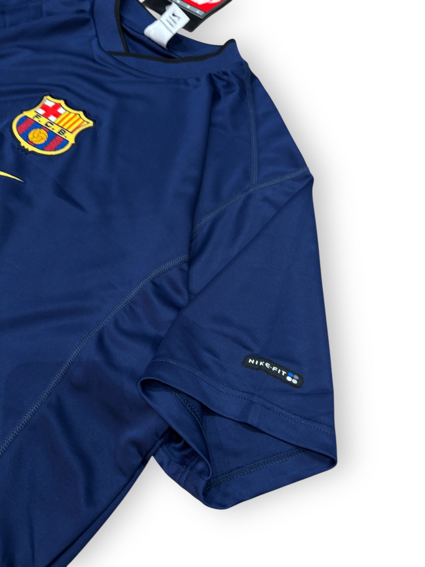 Deadstock 1998/99 FC Barcelona training shirt -  L