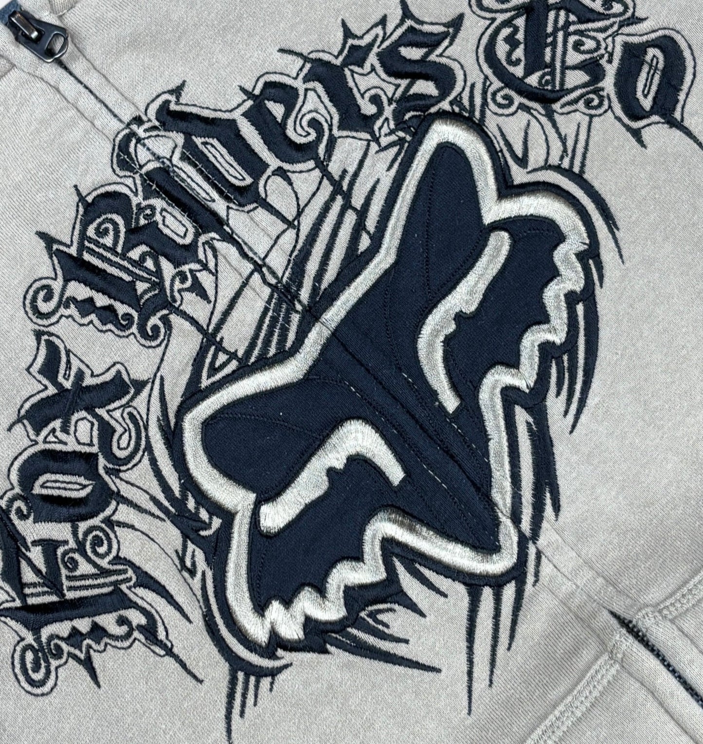 Deadstock 2000s Fox zipped hoodie - S